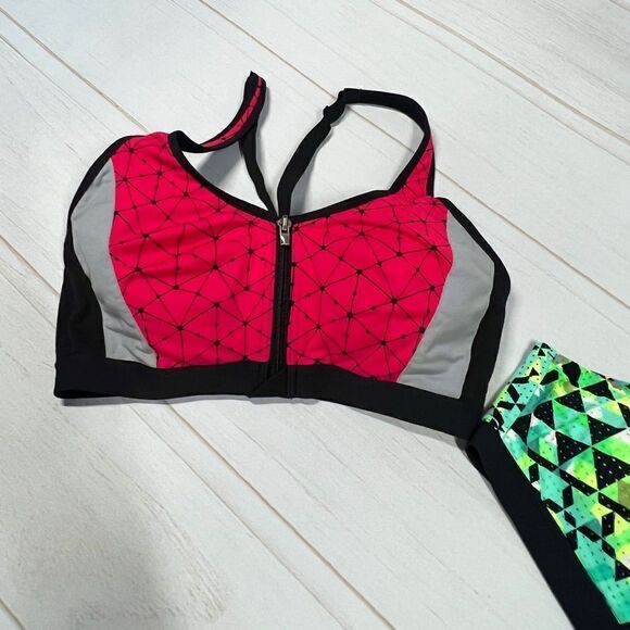 2 Victoria’s Secret Victoria Sport Sports Bra Lot 34C - Picture 2 of 9